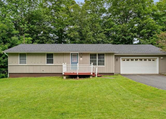 Property at 56 Westwood Pkwy, Barre, VT 05641, 3 beds, 1.5 baths