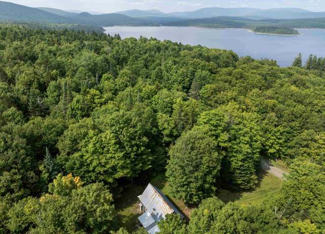 Property at 39 Champion Cir, Pittsburg, NH 03592, 1 bed, 0.5 baths