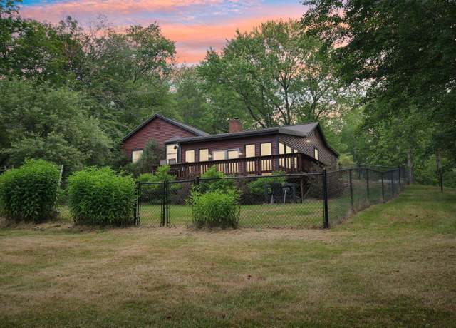Property at 10 Critchett Rd, Candia, NH 03034, 3 beds, 2 baths