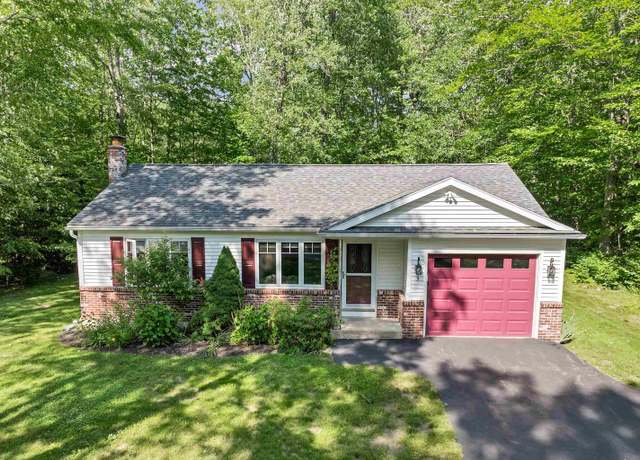 Property at 3 Tern Ln, Wolfeboro, NH 03894, 3 beds, 1.5 baths