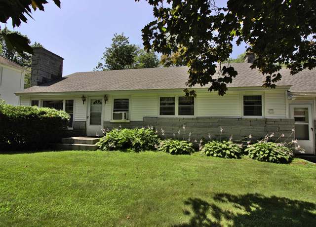 Property at 19 Robinson Ave, Bennington, VT 05201, 3 beds, 1 bath