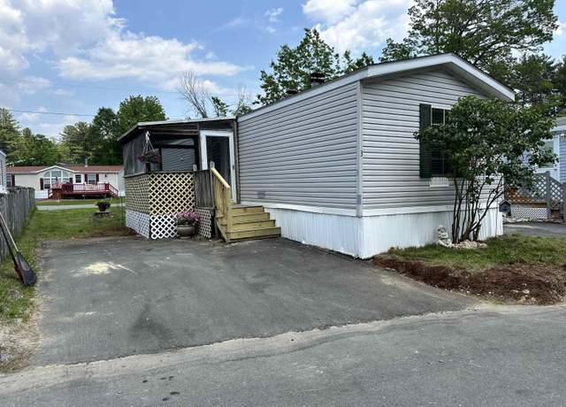 Property at 3 Bradford Ln, Litchfield, NH 03052, 2 beds, 2 baths