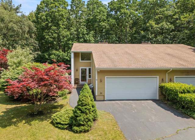 Property at 13 Judith Dr, Concord, NH 03301, 2 beds, 1.5 baths