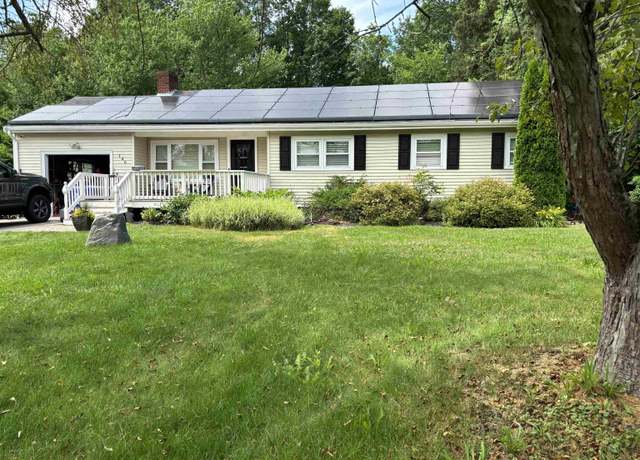 Property at 146 Emerson Ave, Hampstead, NH 03841-2214, 3 beds, 1 bath