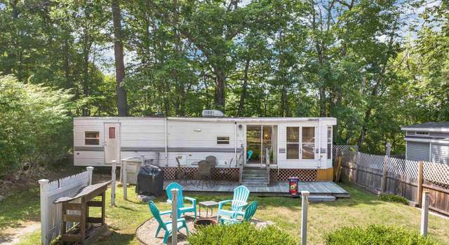 Photo of 554 Endicott St N #5, Laconia, NH 03246