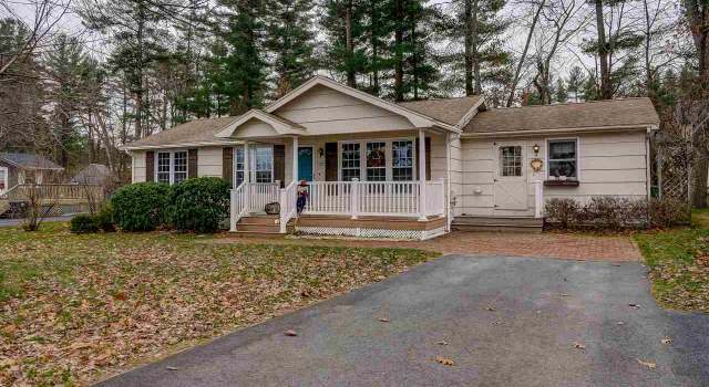 Photo of 20 Edinburgh Dr, Nashua, NH 03062