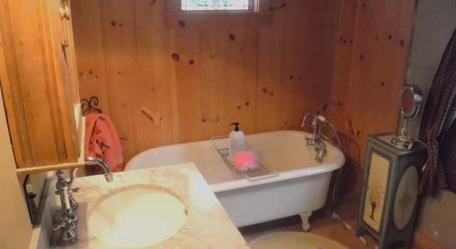 Photo of 3847 Wallace Hill Rd, Newbury, VT 05081