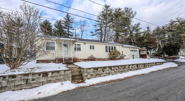 Photo of 29 Crescent Ln, Manchester, NH 03109