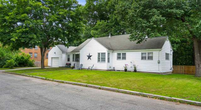 Photo of 93 Armand Ave, Manchester, NH 03103