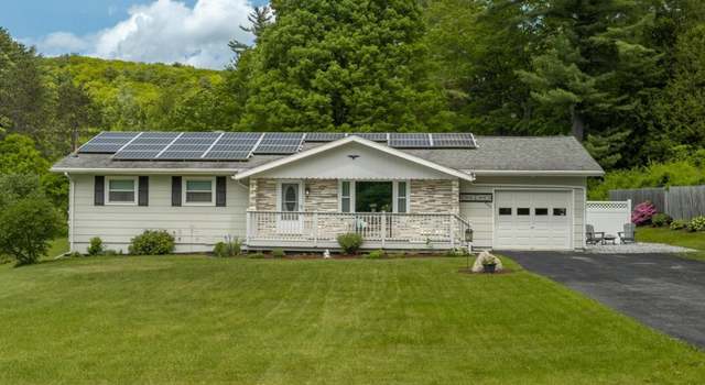 Photo of 420 E Proctor Rd, Rutland Town, VT 05736