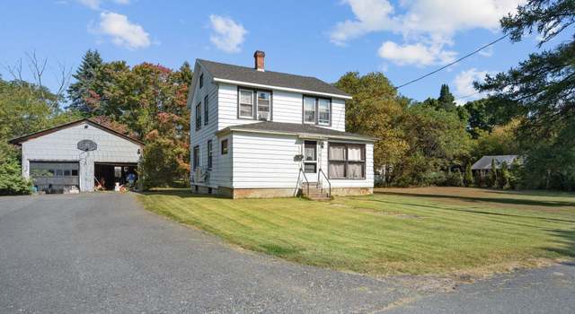 Photo of 10 Roseland Rd, Newport, NH 03773