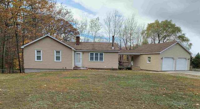 Photo of 11 Royal Range Rd, Sandown, NH 03873