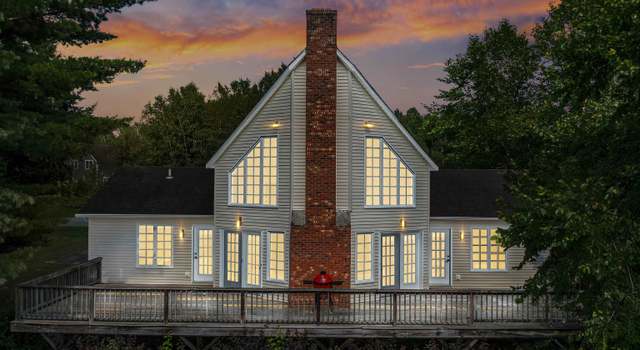 Photo of 320 Sun Valley Rd, Morristown, VT 05661