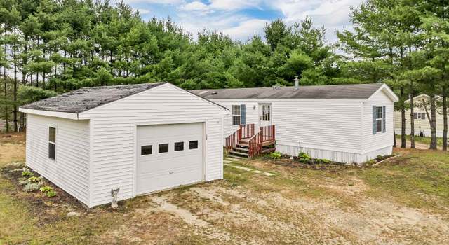 Photo of 14 Glen Way, Newport, NH 03773