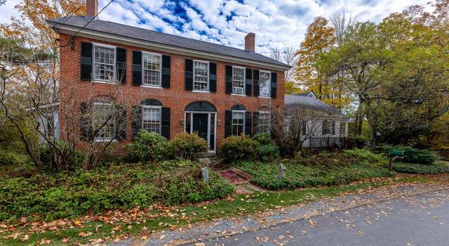 Photo of 385 Academy Rd, Thetford, VT 05074