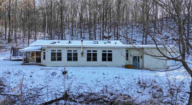 Photo of 275 Hemenway Rd, Bridport, VT 05734