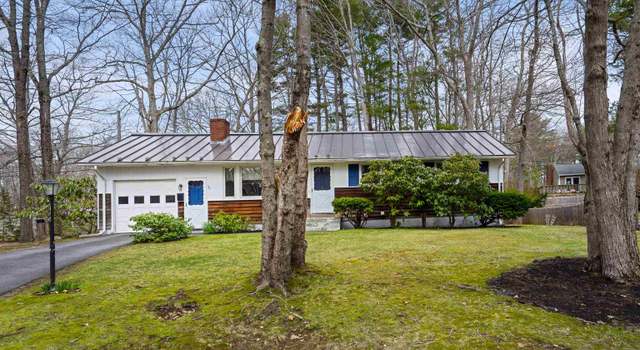 Photo of 11 Cleveland Dr, Portsmouth, NH 03801
