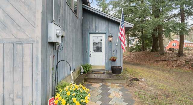 Photo of 907 Whitney Grove Rd, Derry, NH 03038