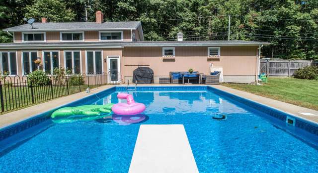 Photo of 72 Walnut Ave, North Hampton, NH 03862