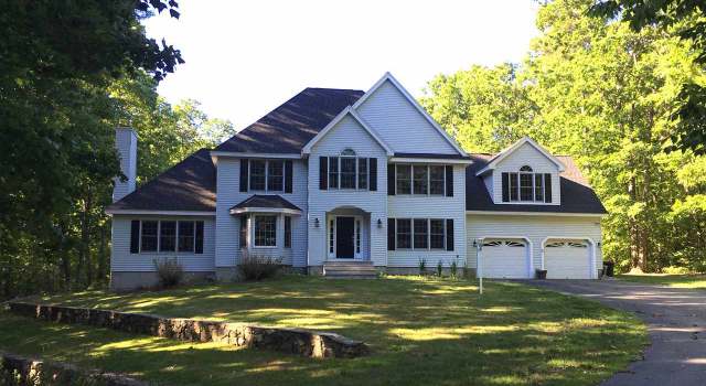 Photo of 17 Mitchell Pond Rd, Windham, NH 03087