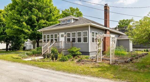 Photo of 16 Depot St, Enosburg, VT 05450
