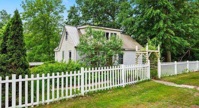 Photo of 648 Raymond Rd, Chester, NH 03036