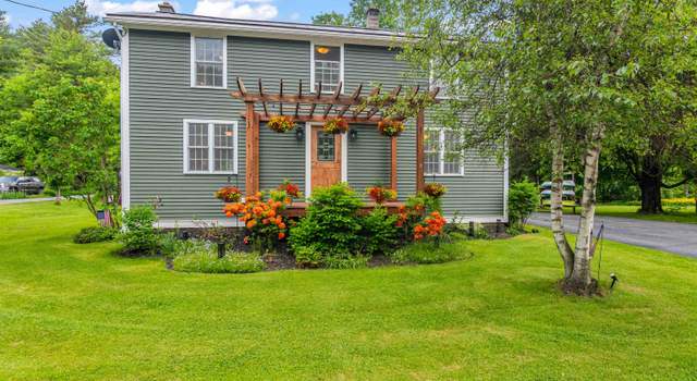 Photo of 11 East St, Waterbury, VT 05676