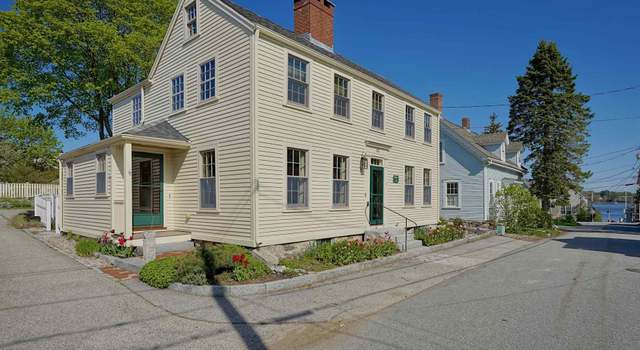 Photo of 11 Atkinson St, New Castle, NH 03854
