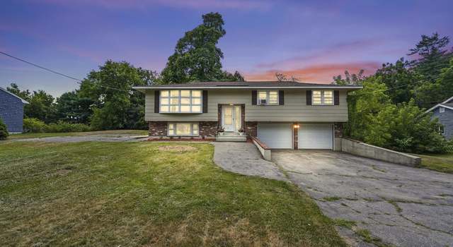 Photo of 7 Hoodkroft Dr, Derry, NH 03038