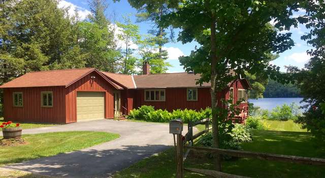 Photo of 234 Lakeshore Rd, Thetford, VT 05074