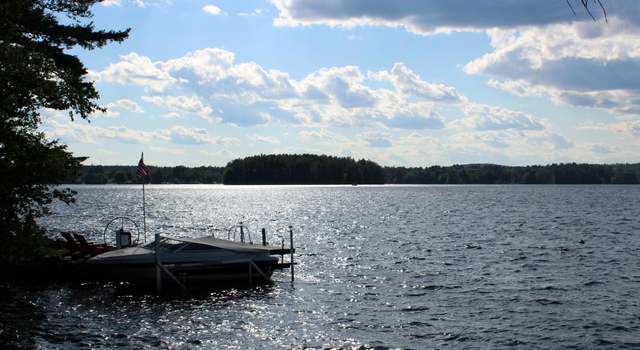 Photo of 4 Lake Shore Dr, Strafford, NH 03884