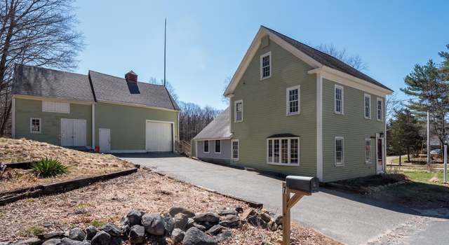 Photo of 7 Maple Ave, Newton, NH 03858-3107