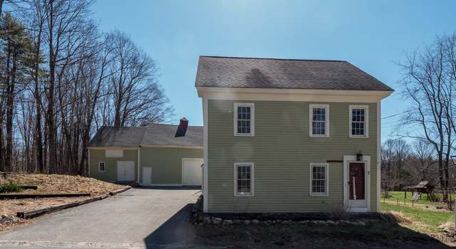 Photo of 7 Maple Ave, Newton, NH 03858-3107