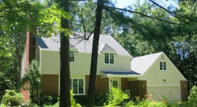 Photo of 45 WINDSONG Cir, Bedford, NH 03110