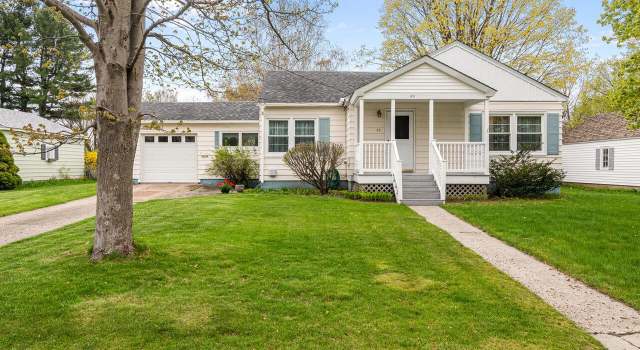 Photo of 49 Oakland Ter, Burlington, VT 05408