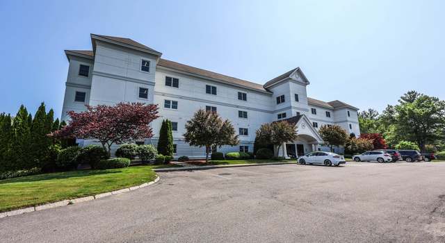 Photo of 14 Mountain Laurels Dr #301, Nashua, NH 03062