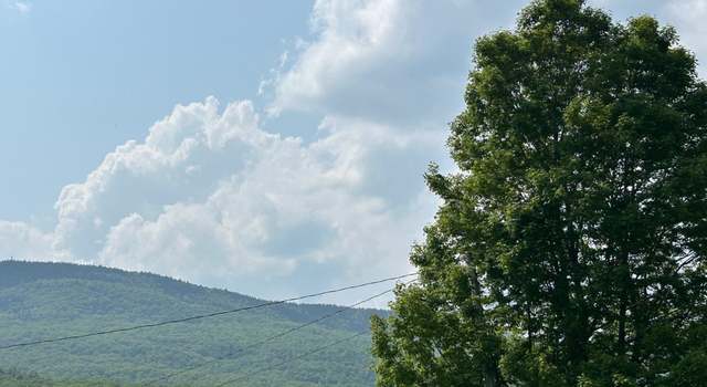Photo of 10 Draper Farm Rd, Elmore, VT 05657