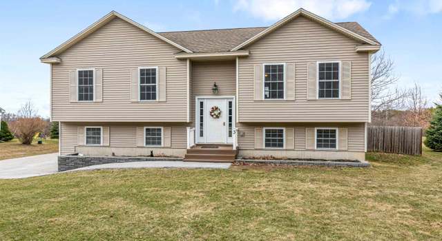 Photo of 3 Dawn's Way, Swanton, VT 05488