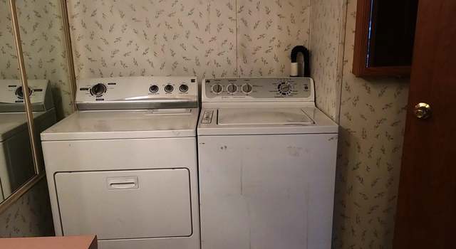 Photo of 136 Railroad St, Williamstown, VT 05679