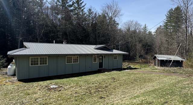 Photo of 1012 Mountain Rd, Montgomery, VT 05471