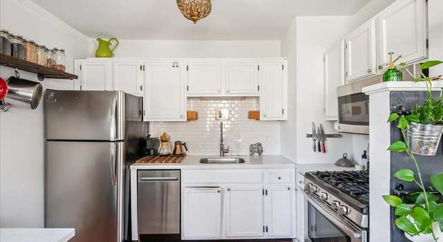 Photo of 72 Lakeview Ter Unit D, Burlington, VT 05401