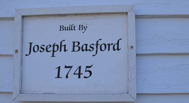 Photo of 12 Old Sandown Rd, Chester, NH 03036