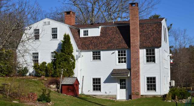 Photo of 12 Old Sandown Rd, Chester, NH 03036