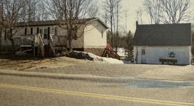 Photo of 131 Pickering Rd, Rochester, NH 03839