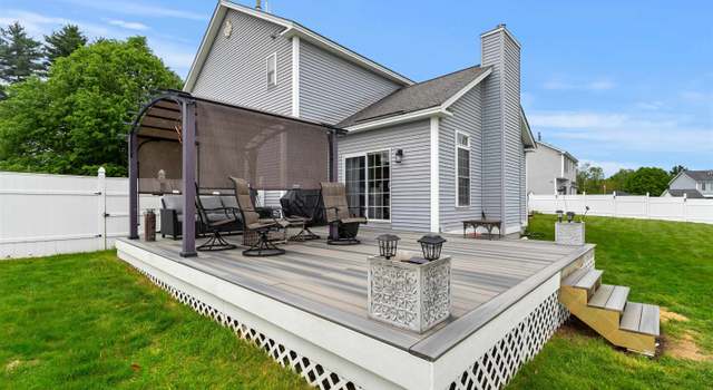 Photo of 42 Filips Glen Dr, Manchester, NH 03109