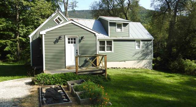 Photo of 1471 Back Rd, Belvidere Center, VT 05442