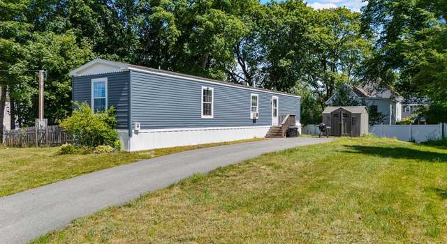 Photo of 22 Manchester St, Pittsfield, NH 03263