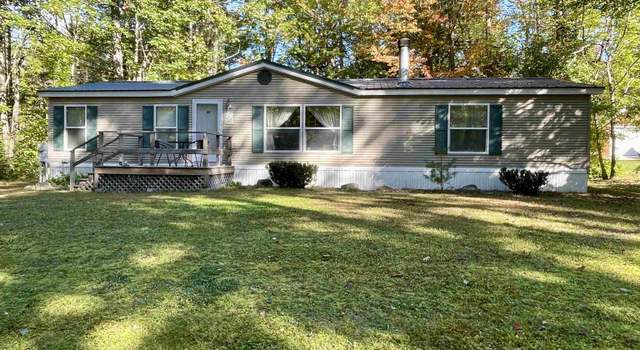 Photo of 32 Bailey Rd, Effingham, NH 03882