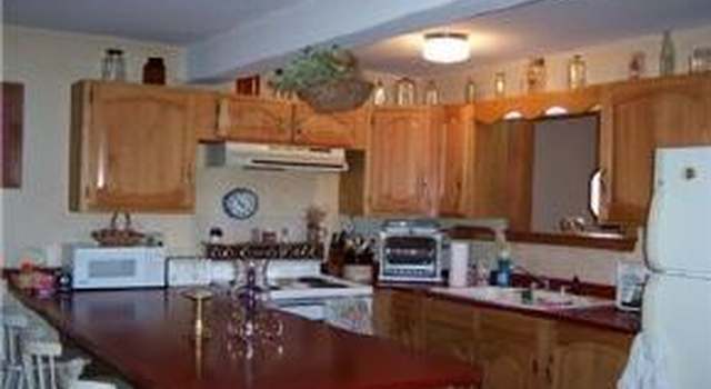 Photo of 120 MIDDLE Rd, Graniteville, VT 05654