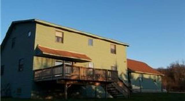Photo of 120 MIDDLE Rd, Graniteville, VT 05654